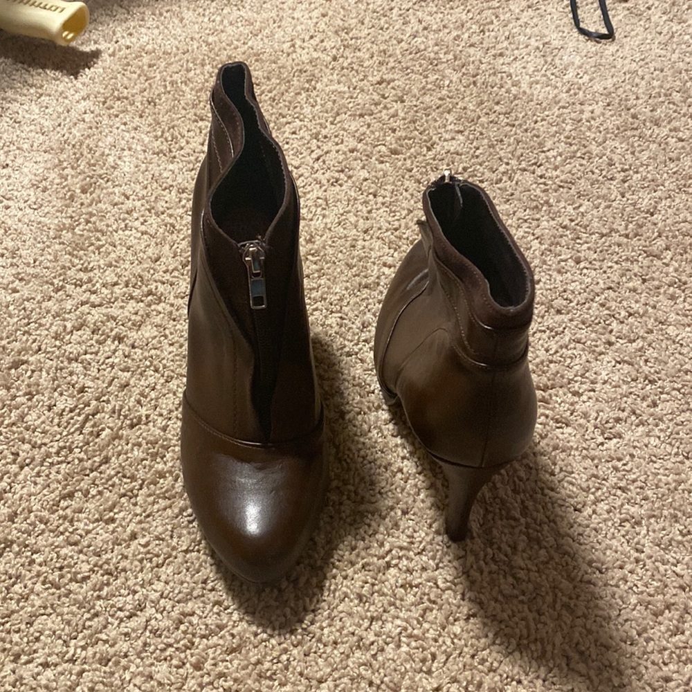 Nine West Brown Heel Bootie Size 8